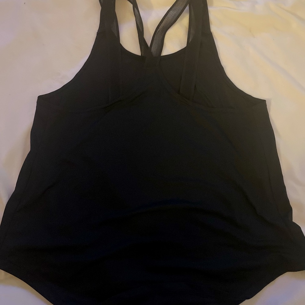 Under armor tank top black size 2